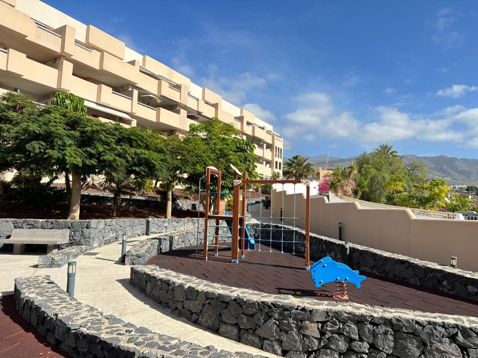 Cozy Apartment In Playa Paraiso Costa Adeje  Exterior photo